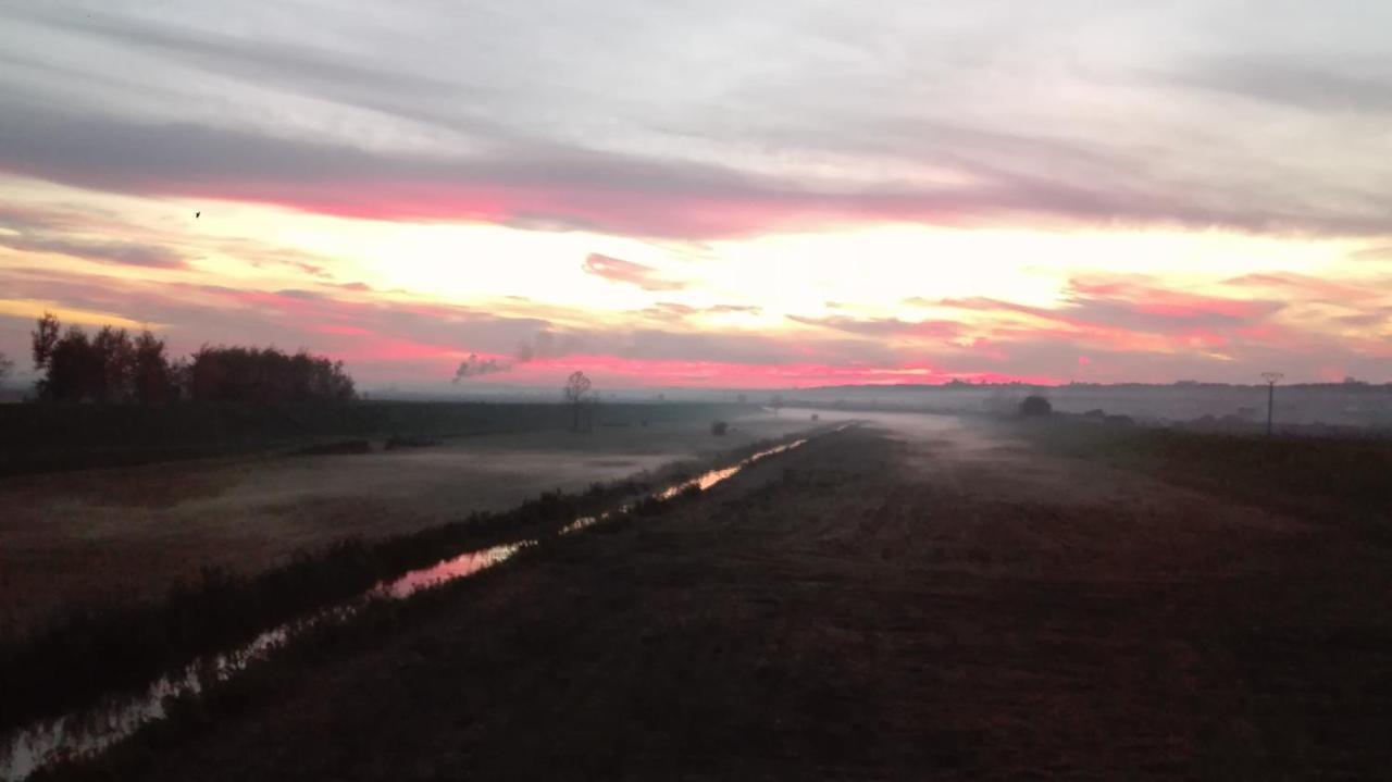 Swieze Poddasze U Przybyszow Andruszkowice Exterior foto